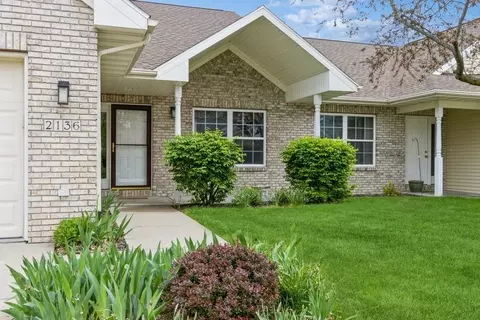 2136 Terra Ln, Coralville, IA 52241