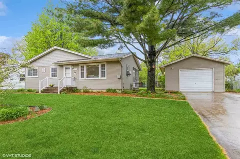 1421 Buresh Ave, Iowa City, IA 52245