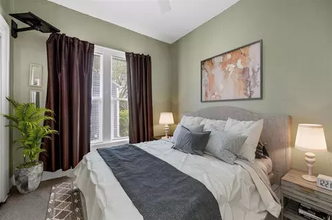Bedroom - 327 36th St NE, Cedar Rapids, IA 52402 photo 1 of 4