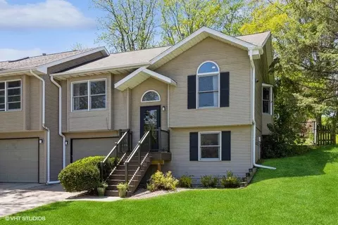 1101 Cambria Ct, Iowa City, IA 52246