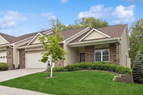 2214 Jessica Ln, Coralville, IA 52241