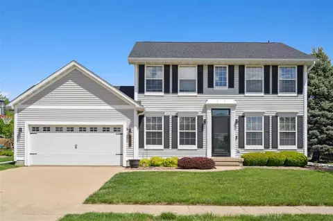 6604 SW Fox Run Dr, Cedar Rapids, IA 52404