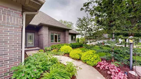 4753 Inverness Ct, Iowa City, IA 52245