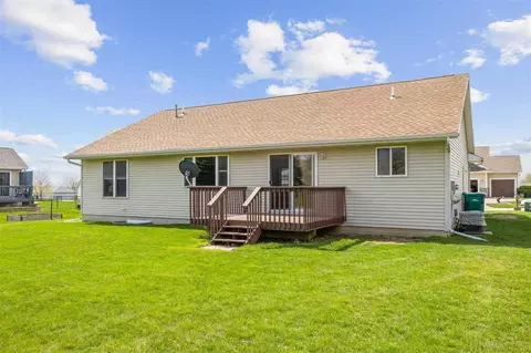 Exterior - 1770 North Dr, Ely, IA 52227 photo 5 of 6