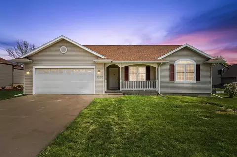 Exterior - 1770 North Dr, Ely, IA 52227 photo 6 of 6