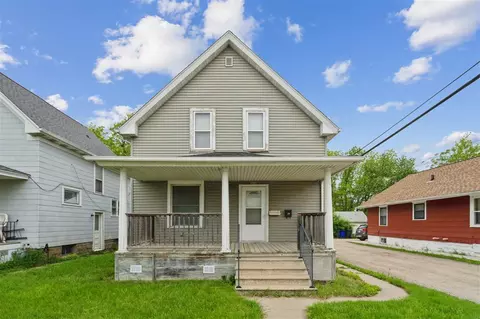 616 10th Ave SW, Cedar Rapids, IA 52404