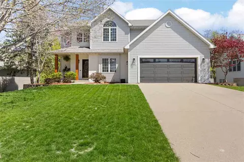 2657 Glen Hollow Ct, Coralville, IA 52241