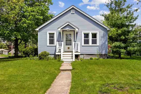 2002 H St, Iowa City, IA 52240