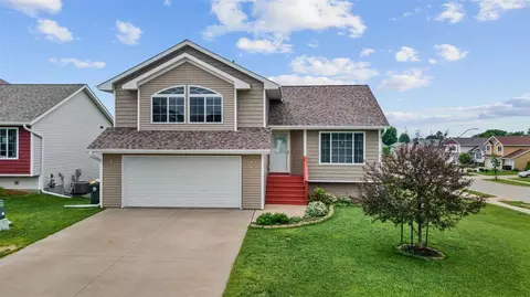 1501 Ashlynd Ct, Iowa City, IA 52240