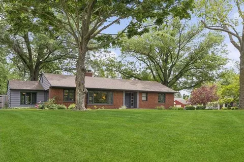 604 Beldon Ave, Iowa City, IA 52246