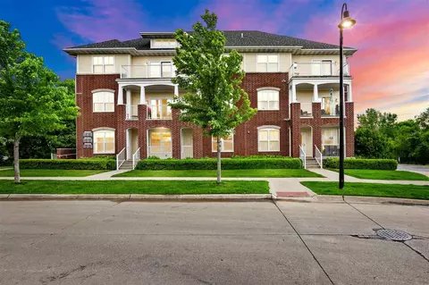 1120 Swisher St, Iowa City, IA 52245