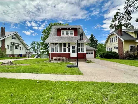 619 Williams St, Victor, IA 52347