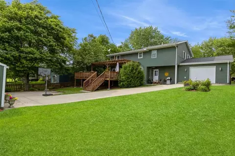 Other - 976 E St, Conroy, IA 52220 photo 9 of 10