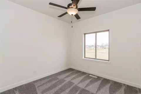 3115 Sunflower St, Ely, IA 52227 photo 30