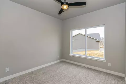 Bedroom - 3105 Sunflower St, Ely, IA 52227 photo 4 of 10