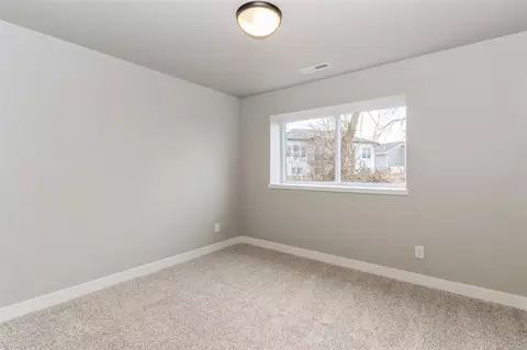 Bedroom - 3105 Sunflower St, Ely, IA 52227 photo 9 of 10