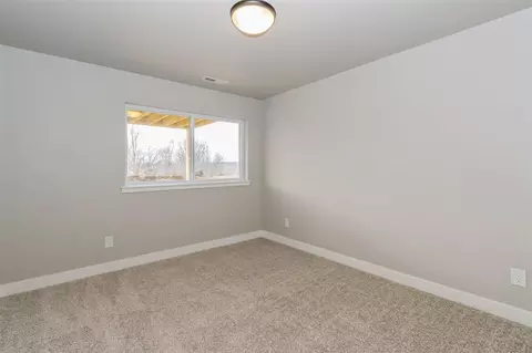 Bedroom - 3105 Sunflower St, Ely, IA 52227 photo 7 of 10
