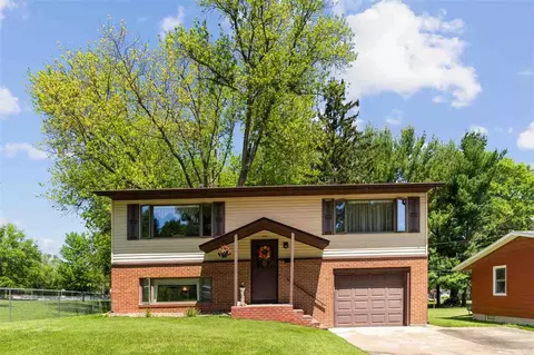 1600 Spruce Ct, Iowa City, IA 52240