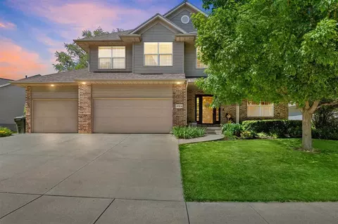 3704 Donegal Ct, Iowa City, IA 52246