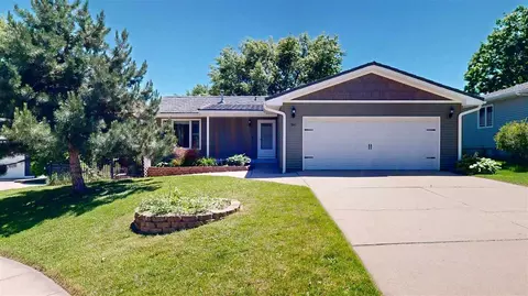 1941 Delwood Dr, Iowa City, IA 52240