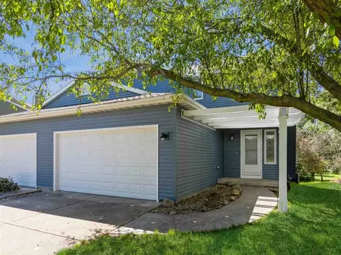 2102 Holiday Rd, Coralville, IA 52241