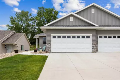 4322 Banar Ave SW, Cedar Rapids, IA 52404