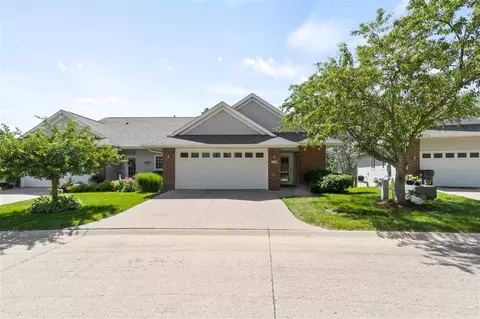 279 Manchester Ln, Iowa City, IA 52245