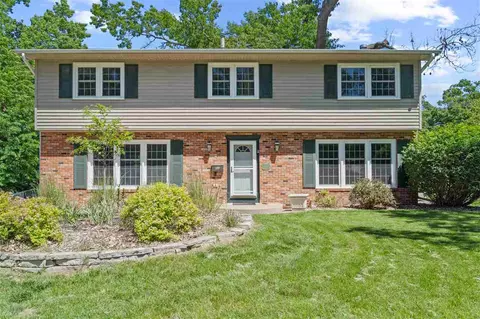 3712 Wenig Rd NE, Cedar Rapids, IA 52402