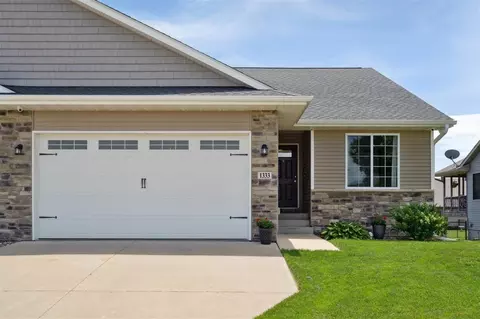 1333 Twin Leaf Ave, Tiffin, IA 52340