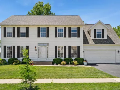 3995 Willowbrook Dr, Marion, IA 52302