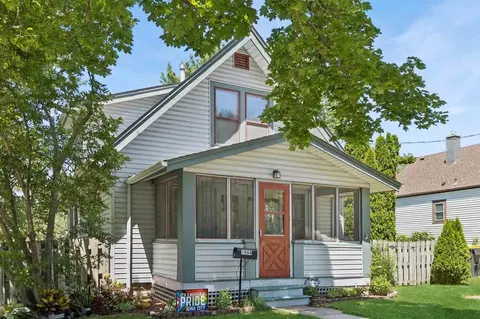 1904 F St, Iowa City, IA 52240