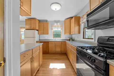 1280 Elmhurst Dr NE, Cedar Rapids, IA 52402 photo 11