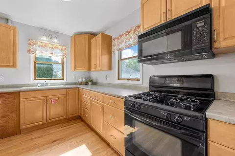 1280 Elmhurst Dr NE, Cedar Rapids, IA 52402 photo 12