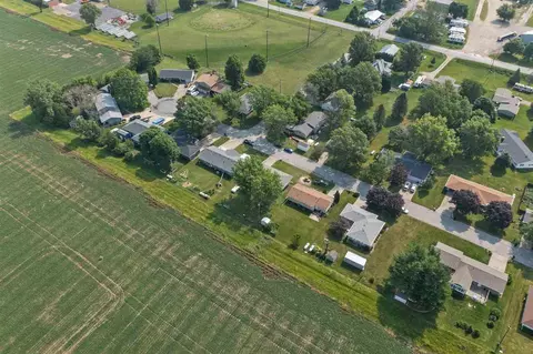 110 S Locust St, Bennett, IA 52721 photo 36