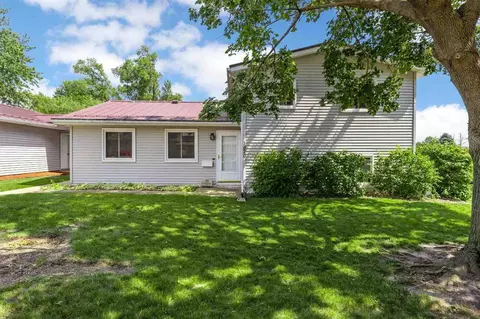 1870 Highland Rd, Ely, IA 52227
