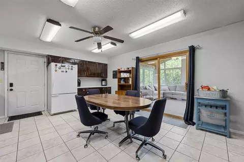1870 Highland Rd, Ely, IA 52227 photo 5