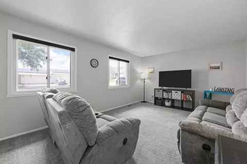 1870 Highland Rd, Ely, IA 52227 photo 3