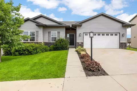 4068 Lillian St, Iowa City, IA 52245