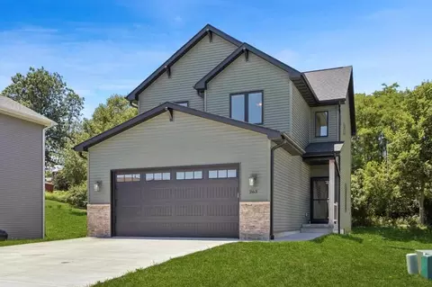 263 Lindemann Dr, Iowa City, IA 52245