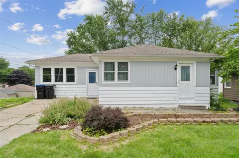 619 9th Ave, Coralville, IA 52241