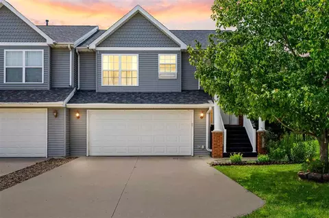 1605 Vandello Cir, North Liberty, IA 52317
