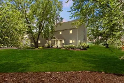 3485 G Richard Cir SW, Iowa City, IA 52240