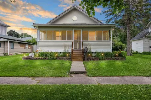303 E 6th St, West Liberty, IA 52776