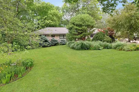 916 12th Ave, Coralville, IA 52241