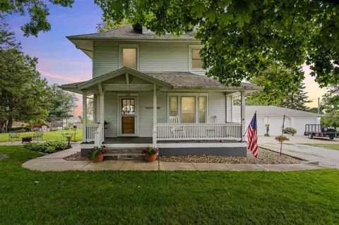119 Summit Ave NE, Swisher, IA 52338