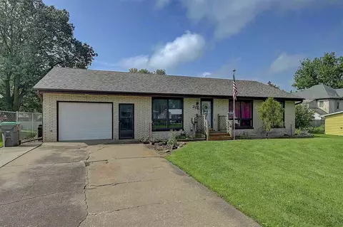 206 W Gibson St, West Liberty, IA 52776