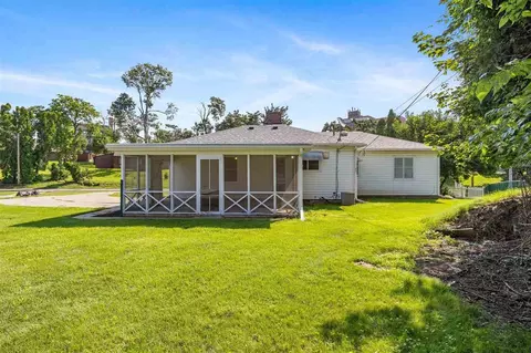 1265 Hazel Dr NE, Cedar Rapids, IA 52402 photo 30