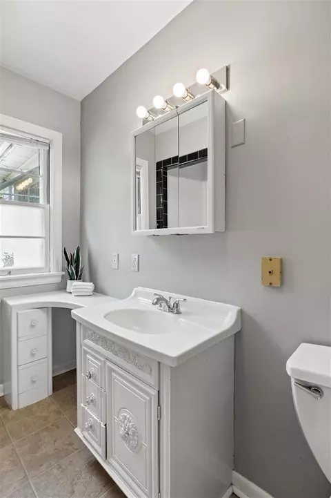 1265 Hazel Dr NE, Cedar Rapids, IA 52402 photo 19