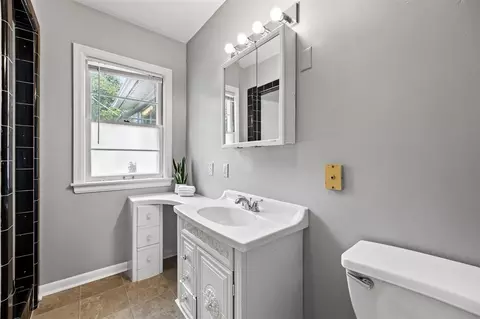 1265 Hazel Dr NE, Cedar Rapids, IA 52402 photo 18