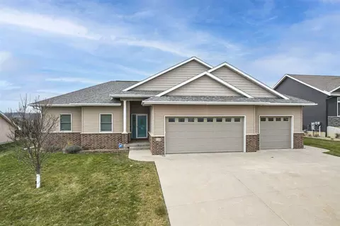 519 Deer View Ave, Tiffin, IA 52340